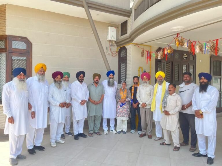 ਰਾਏਕੋਟ ਦੇ ਵਾਰਡ ਨੰਬਰ 3 ਤੋਂ ਚੋਣ ਲੜ ਰਹੀ ਸ਼੍ਰੋਮਣੀ ਅਕਾਲੀ ਦਲ ਦੀ ਬੀਬੀ ਕਮਲਜੀਤ ਕੌਰ ਨੂੰ ਮਿਲ ਰਿਹਾ ਭਰਵਾਂ ਹੁੰਗਾਰਾ।