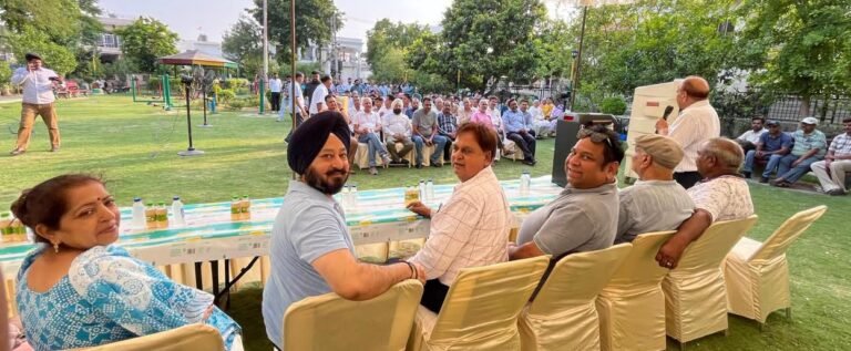 ਅਜੀਤ ਪਾਲ ਸਿੰਘ ਕੋਹਲੀ ਤੇ ਕੁੰਦਨ ਗੋਗੀਆ ਨੇ ਵਾਰਡ ਨੰਬਰ 30 ਦੇ ਲੋਕਾਂ ਦੀਆਂ ਸੁਣੀਆਂ ਸ਼ਿਕਾਇਤਾਂ