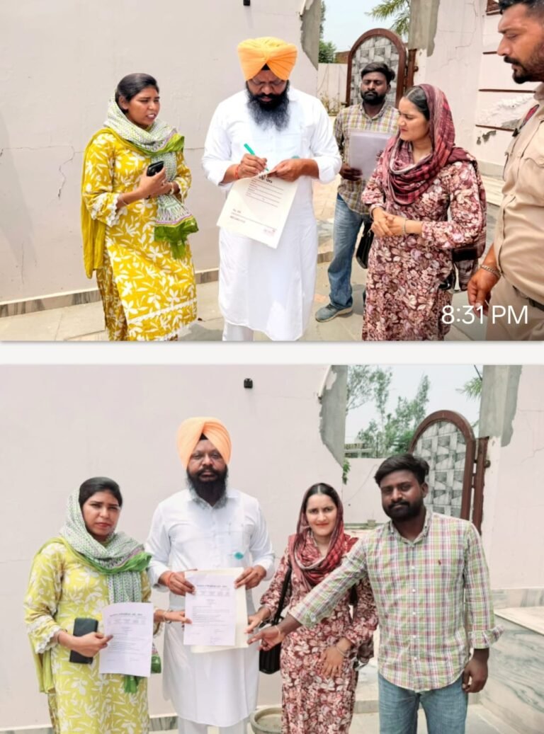 ਬੇਰੁਜ਼ਗਾਰ ਲਾਇਬ੍ਰੇਰੀਅਨ ਫਰੰਟ ਪੰਜਾਬ ਵੱਲੋਂ  ਵਿਧਾਇਕ ਸ. ਮਨਜੀਤ ਸਿੰਘ ਬਿਲਾਸਪੁਰ ਨੂੰ ਮੰਗ ਪੱਤਰ ਸੌਂਪਿਆ।
