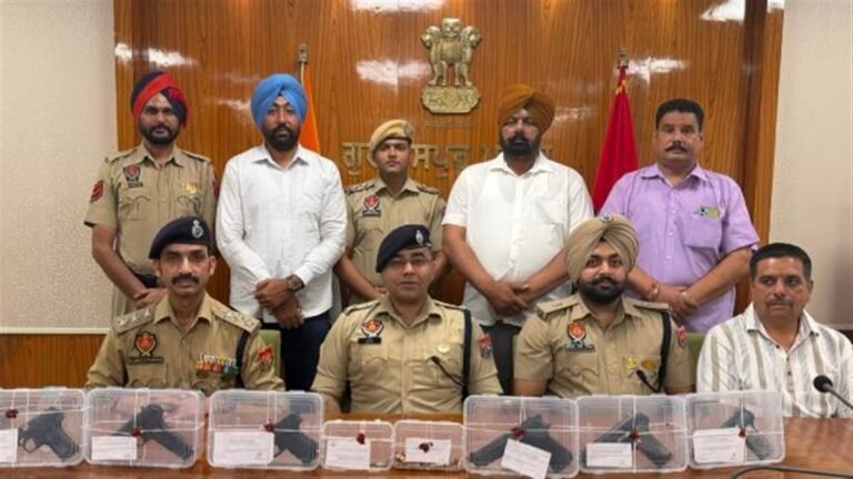 ਸਰਹੱਦ ਪਾਰੋਂ ਚੱਲ ਰਹੇ ਹਥਿਆਰ ਤਸਕਰੀ ਮਾਡਿਊਲ ਦਾ ਪਰਦਾਫਾਸ਼,ਵੱਡੀ ਮਾਤਰਾ ’ਚ ਹਥਿਆਰ ਬਰਾਮਦ