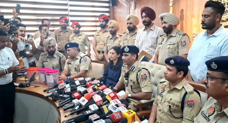 ਗੁਲਾਬ ਸਿੱਧੂ’ਦੇ ਘਰ ਤੇ ਹਮਲਾ ਕਰਨ ਵਾਲੇ ਚਾਰ ਮੁਲਜਮਾਂ ਵਿੱਚੋ ਦੋ ਗ੍ਰਿਫ਼ਤਾਰ