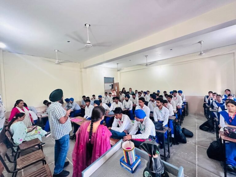 ਸਵੱਛਤਾ ਹੀ ਸੇਵਾ ਮੁਹਿੰਮ : ਦਸ਼ਮੇਸ਼ ਪਬਲਿਕ ਸਕੂਲ ਵਿਖੇ ਠੋਸ ਰਹਿੰਦ-ਖੂੰਹਦ ਪ੍ਰਬੰਧਨ ਸਬੰਧੀ ਜਾਗਰੂਕਤਾ ਪ੍ਰੋਗਰਾਮ ਕਰਵਾਇਆ